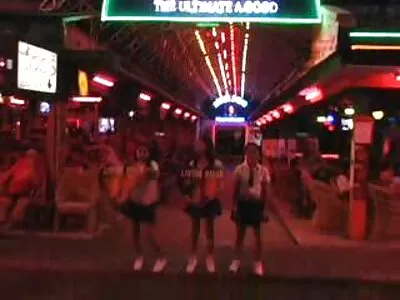 បុកប្រពន្ធខ្ញុំនៅថៃ