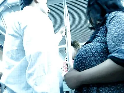 Blowjob និងការរួមភេទនៅក្នុងផ្កាឈូកជាមួយមិត្តស្រីគួរឱ្យស្រលាញ់